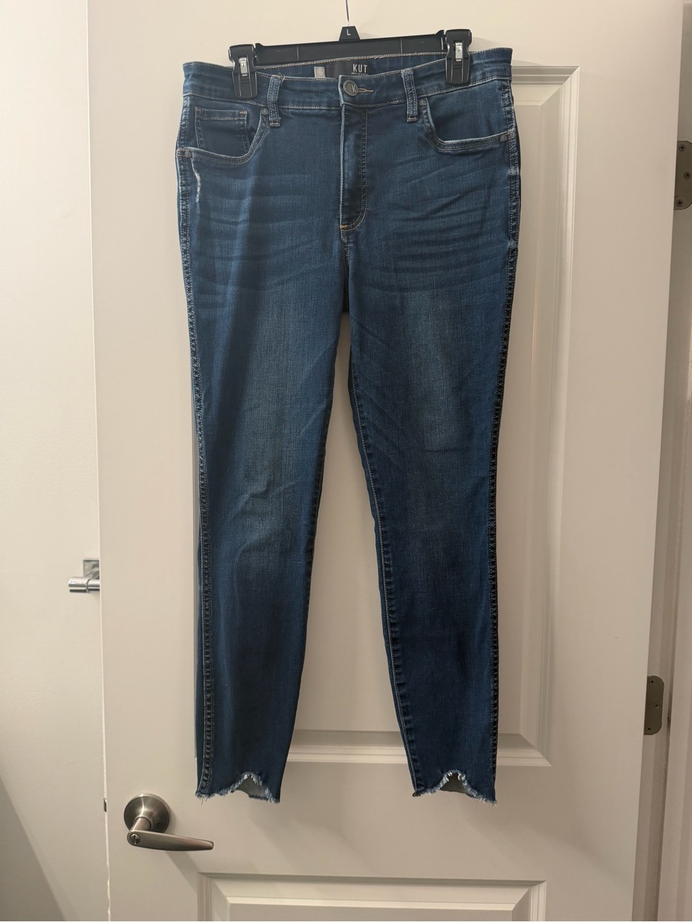 Kut from the Kloth Dark Blue Cropped ankle Skinny Jeans